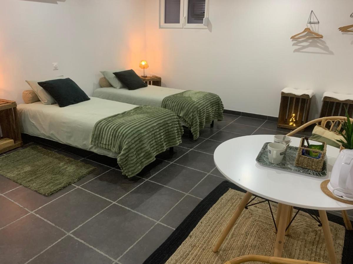 Aux Fines Bulles Gite Et Chambres D Hotes Neuve-Maison ภายนอก รูปภาพ