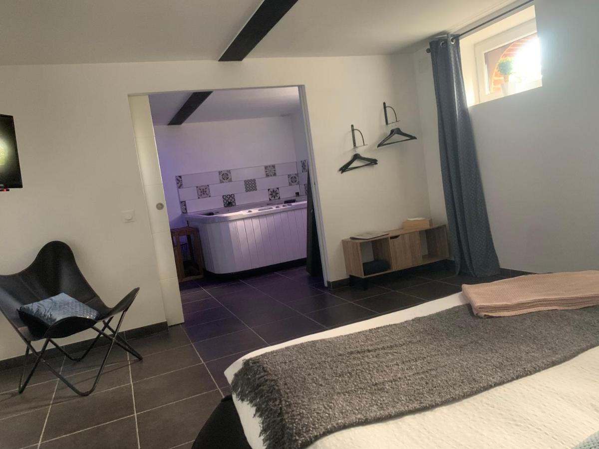 Aux Fines Bulles Gite Et Chambres D Hotes Neuve-Maison ภายนอก รูปภาพ