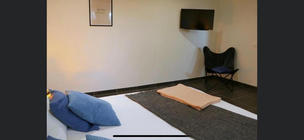 Aux Fines Bulles Gite Et Chambres D Hotes Neuve-Maison ภายนอก รูปภาพ